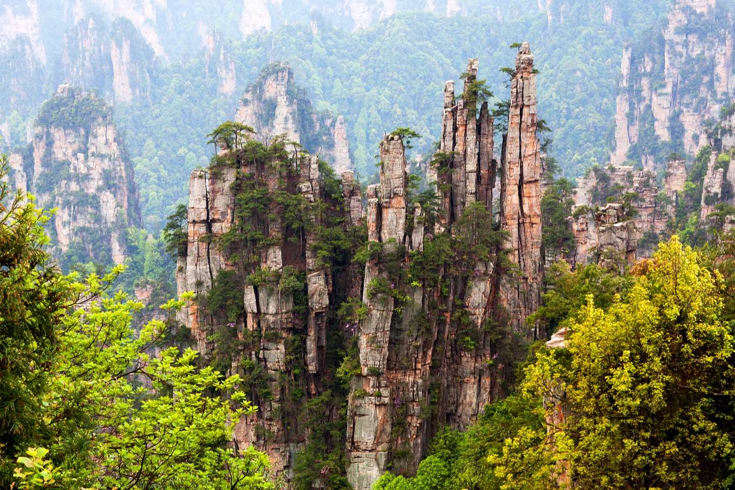 장가계(장자제)_어필봉_shutterstock_240339490