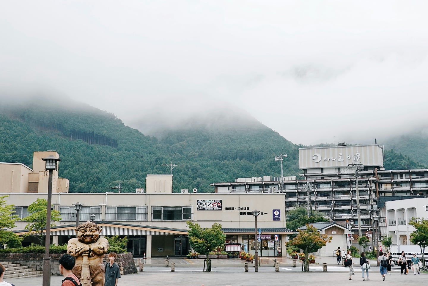 스팟체험_도치기_키누가와 온천 계곡_unsplash_s498FBUV1oI