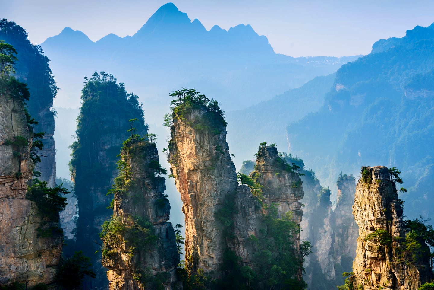 장가계(장자제)_선녀산화_shutterstock_796874851