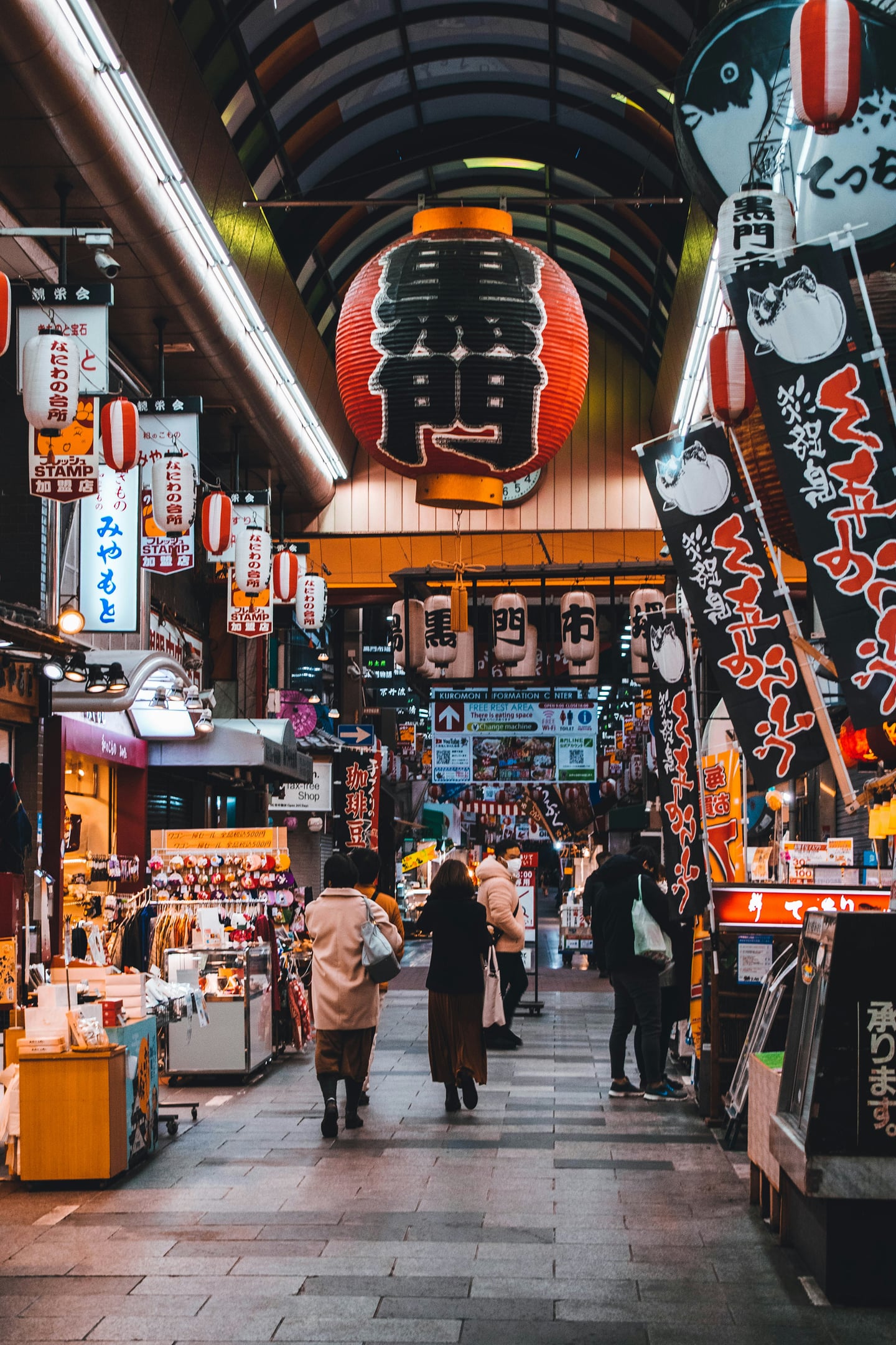 오사카_구로몬시장_02_romeo-a-G-6Yn0X05Lw-unsplash