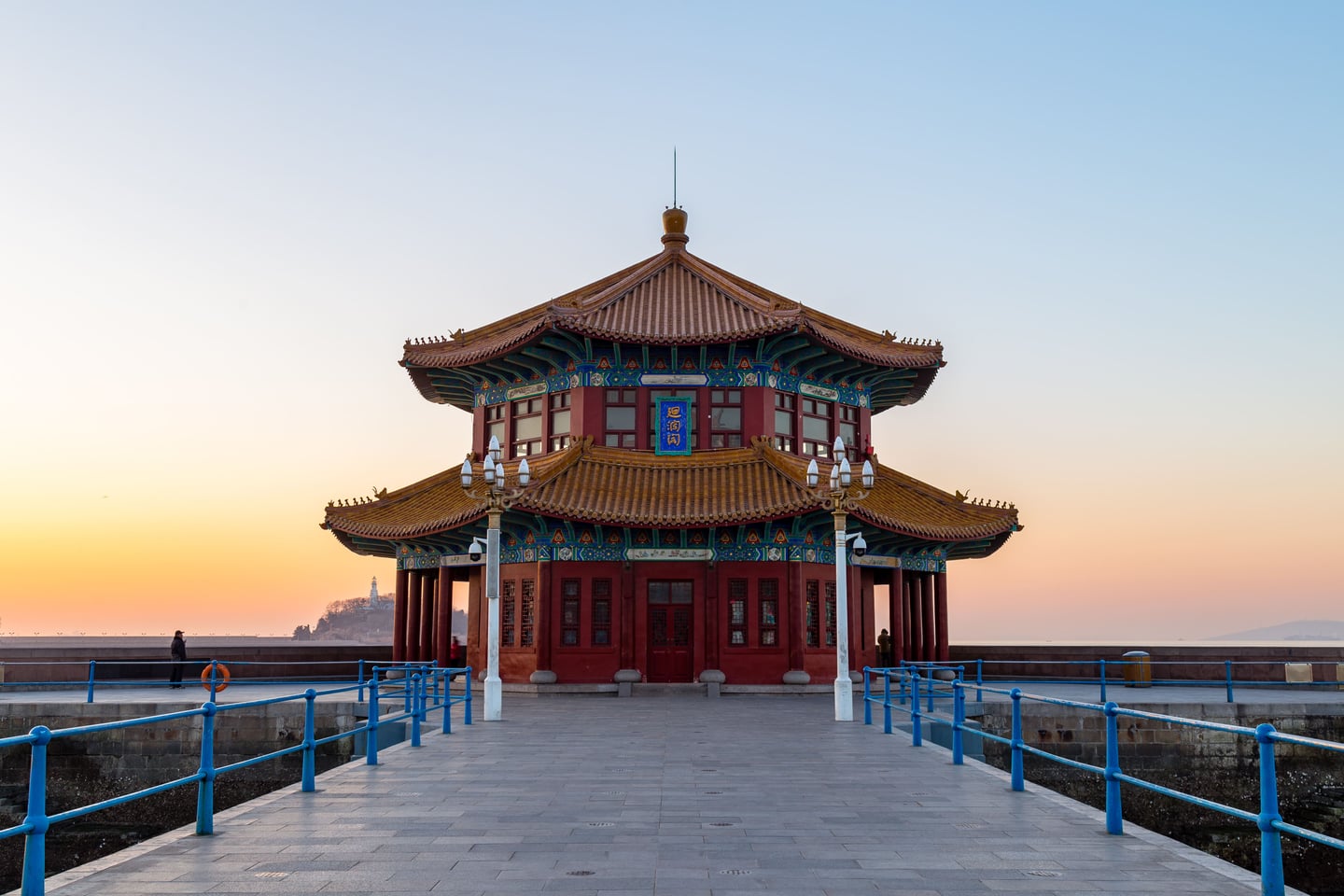칭다오(청도)_잔교_shutterstock_1010309398