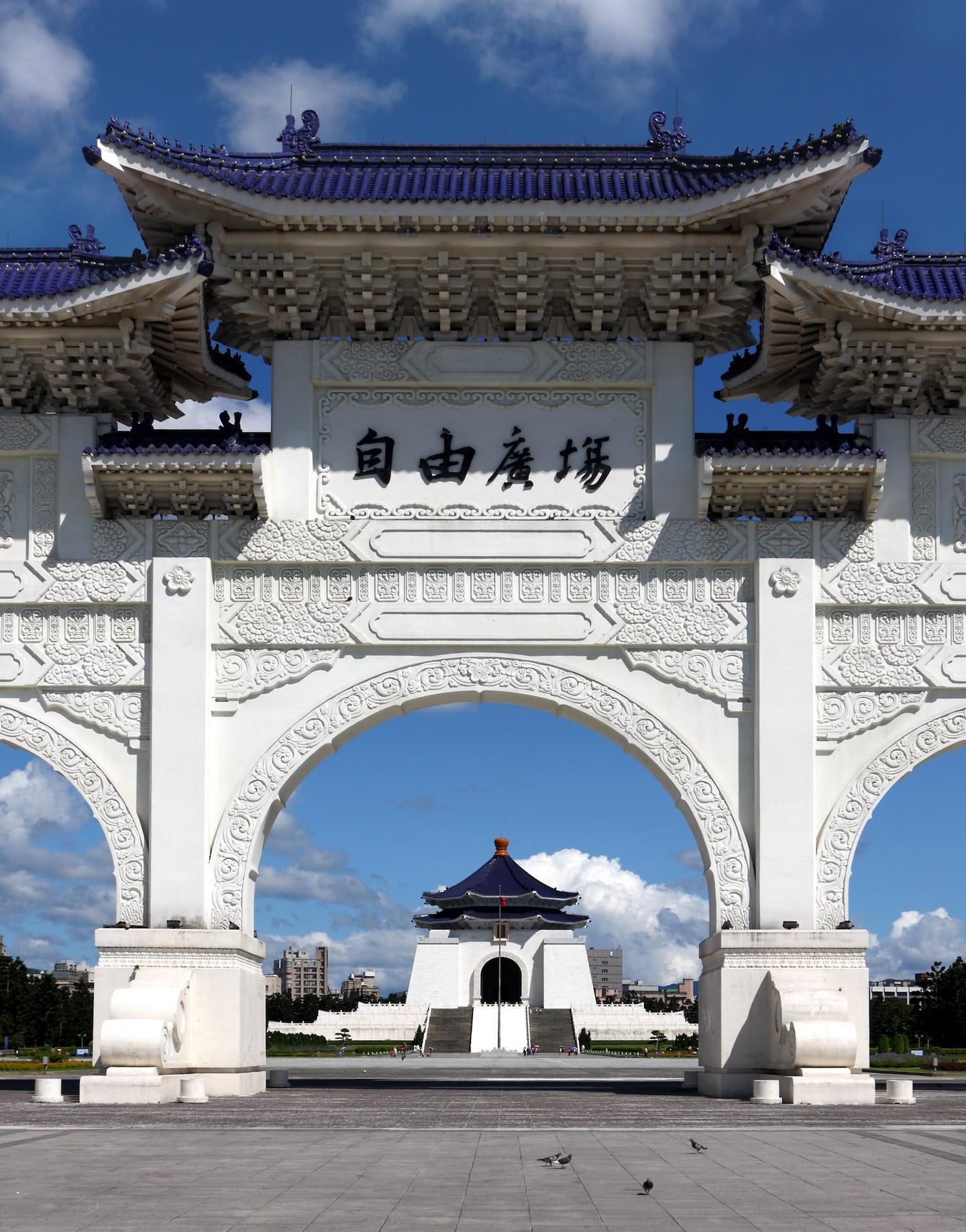 스팟체험_대만_타이베이_중정기념당_wikimedia_[AngMoKio, Wikimedia Commons, CC BY-SA 3.0]_10270026