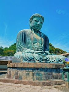 고토쿠인 대불, 푸른 하늘 배경