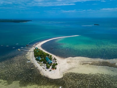 버진 아일랜드, 에메랄드빛 바다와 모래톱