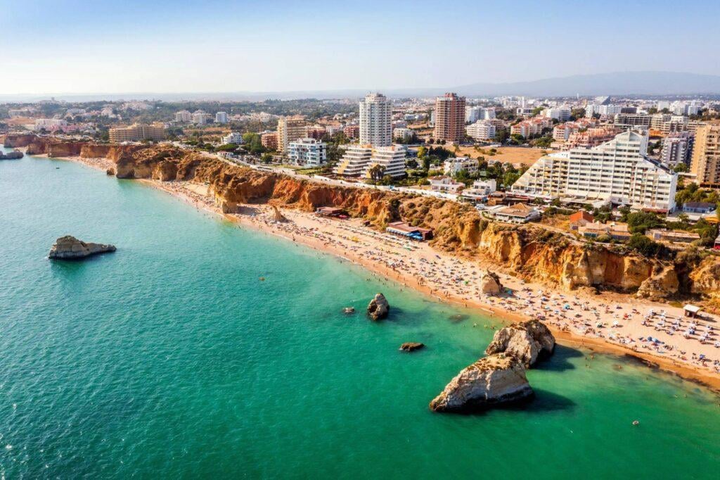 워드프레스_9_10_포르티망_출처 interhome_https-:www.interhome.nl:travelguide:bestemmingen:portugal:algarve:portimao