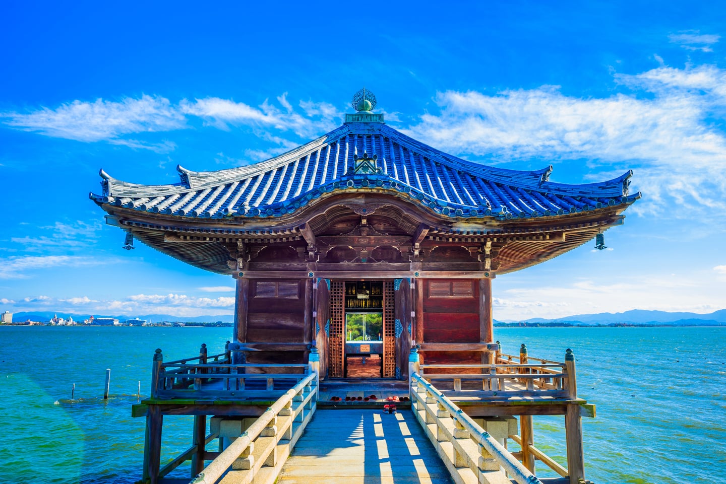 스팟체험_나라 우키미도_shutterstock_771272314