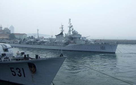 5.4 광장, 해무 낀 해안가