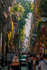 바르셀로나의 심장, 람블라스 거리 200% 즐기는 완벽 가이드