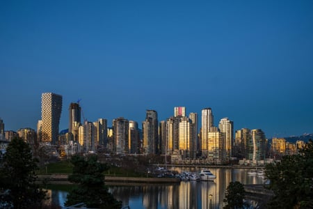 밴쿠버 다운타운, 번화한 식당가